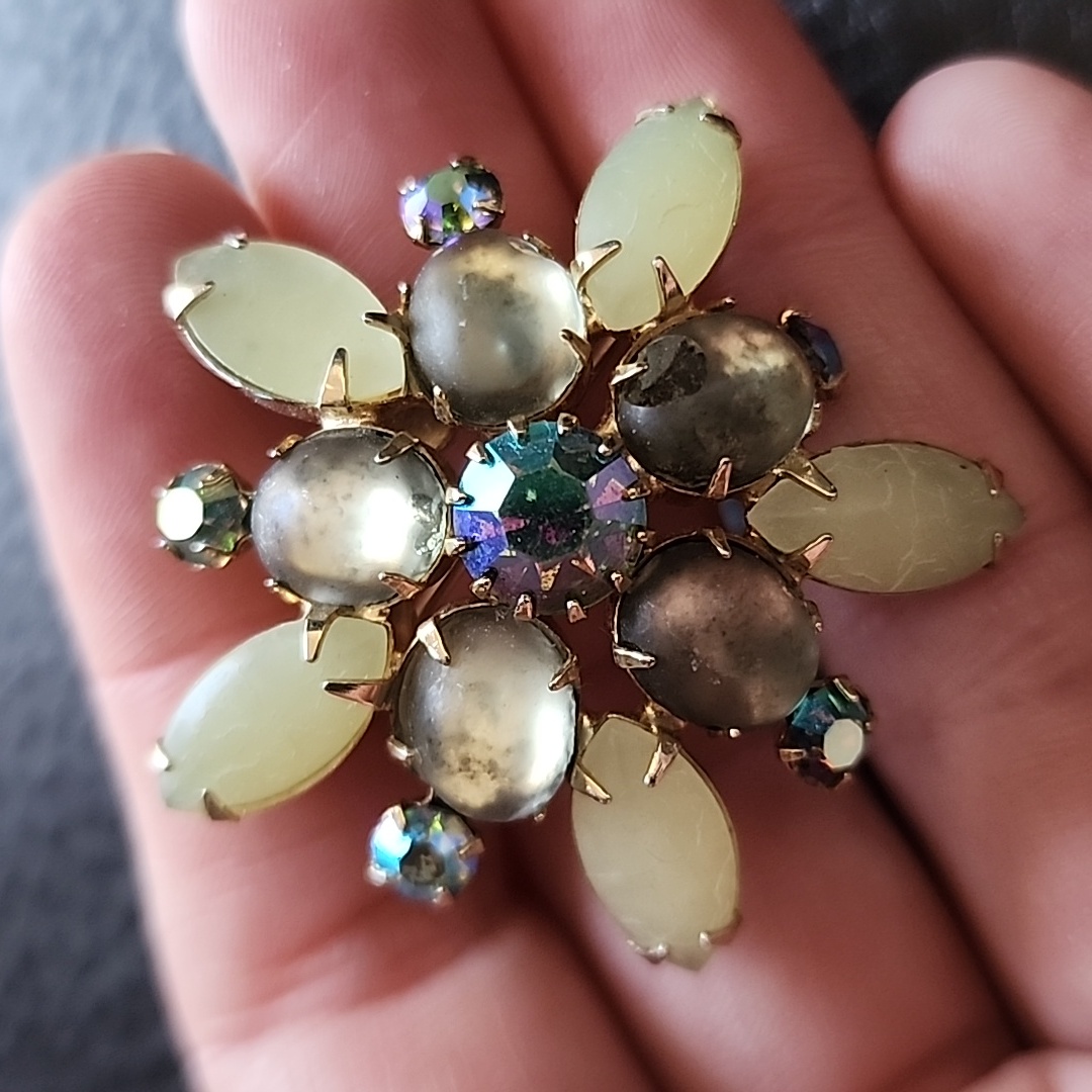 Vtg Brooch